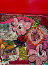 Charger l'image dans la galerie, Simsa, Dans le Boudoir, 2026
